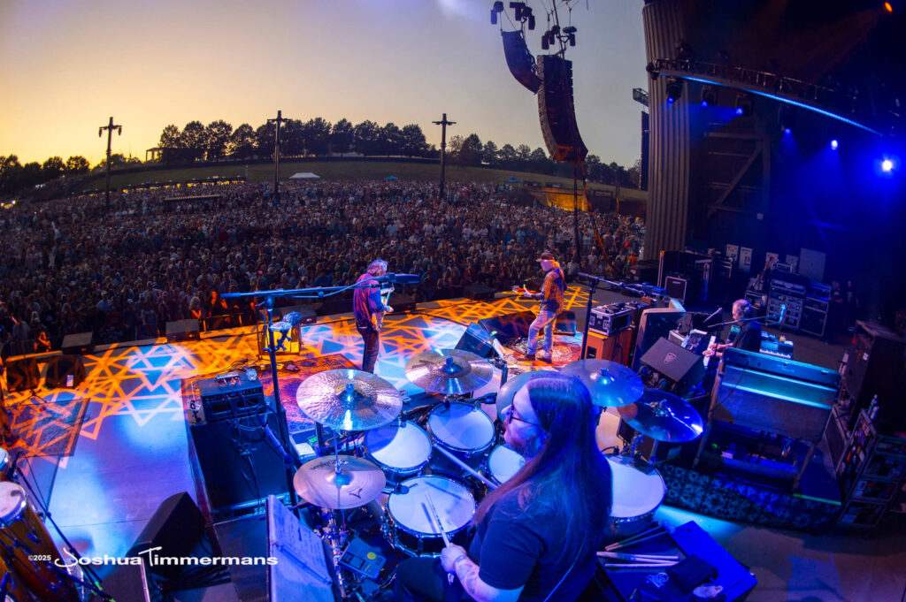 A moment from the Widespread Panic September 13, 2025 show at Allianz Amphitheater in Richmond, VA