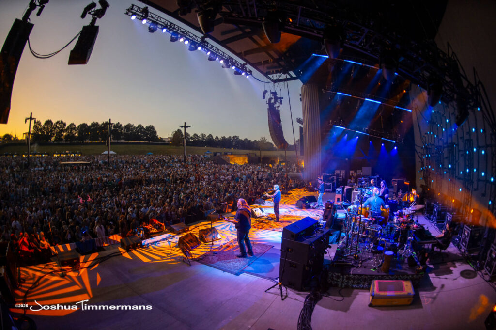 A moment from the Widespread Panic September 13, 2025 show at Allianz Amphitheater in Richmond, VA
