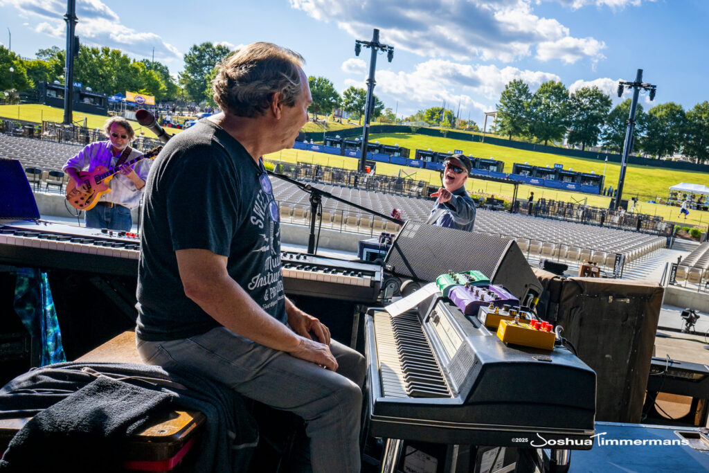 A moment from the Widespread Panic September 12, 2025 show at Allianz Amphitheater in Richmond, VA