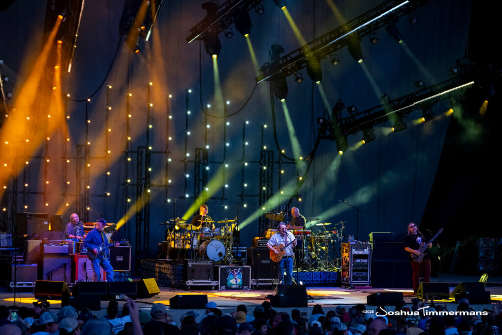 A moment from the Widespread Panic September 12, 2025 show at Allianz Amphitheater in Richmond, VA