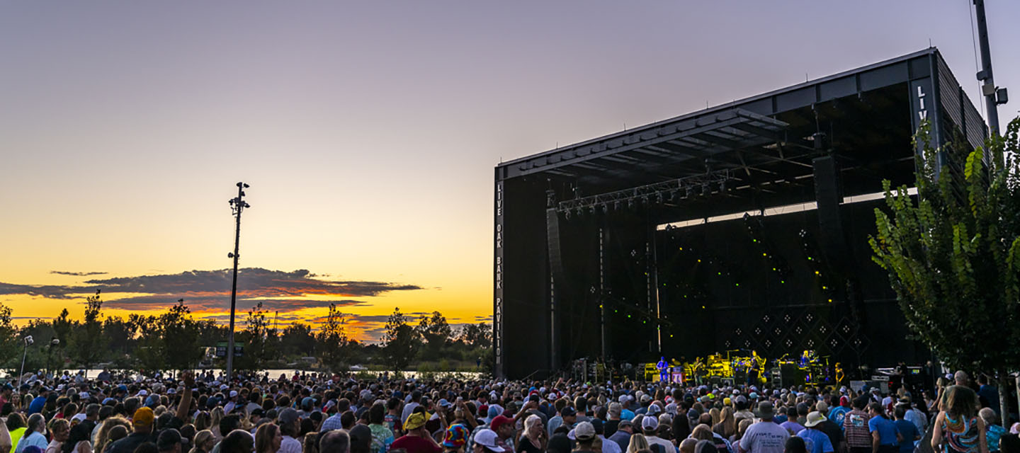 Widespread Panic performing at Live Oak Bank Pavilion in 2025